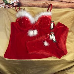 NEW Red Velvet Cami & Panty Set with White Faux Fur Trim